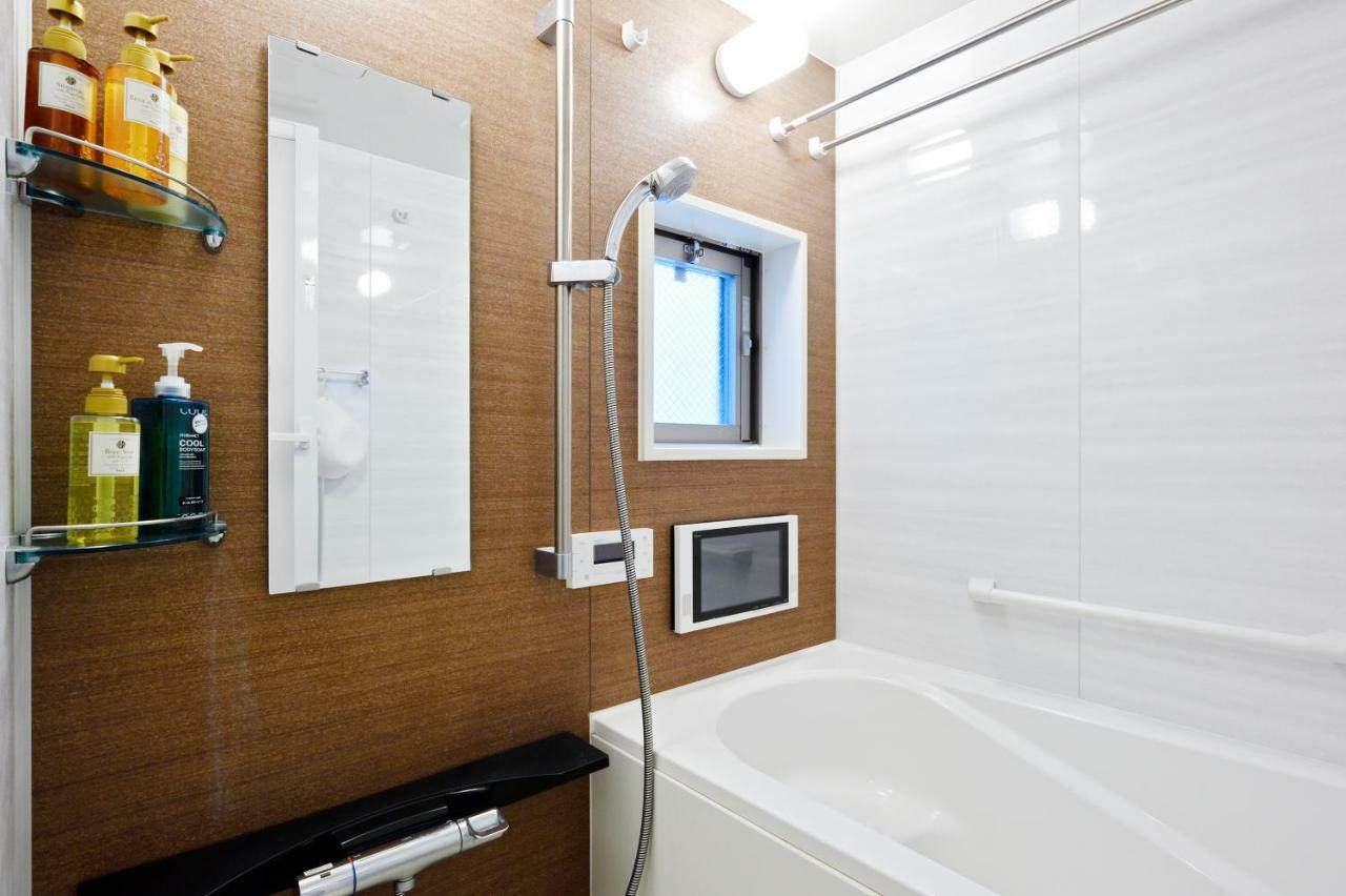 Namba 2 Bedroom Apartment, 1 Min To Nippombashi Osaka Exterior photo